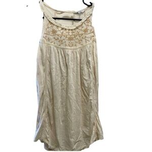 Lucky brand White tank w gold stitching small